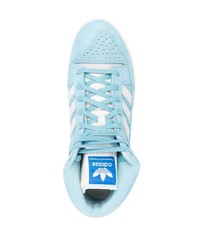 hellblaue hohe Sneakers aus Wildleder von adidas