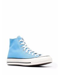 hellblaue hohe Sneakers von Converse