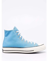 hellblaue hohe Sneakers von Converse