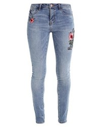 hellblaue Jeans mit Blumenmuster von Vero Moda