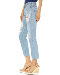 hellblaue Jeans mit Destroyed-Effekten von AG Jeans
