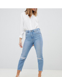 hellblaue Jeans mit Destroyed-Effekten von Asos Petite