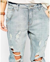 hellblaue Jeans mit Destroyed-Effekten von Blend She