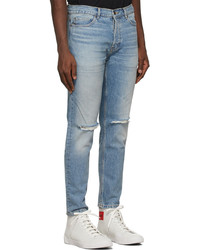 hellblaue Jeans mit Destroyed-Effekten von Hugo