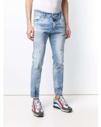 hellblaue Jeans mit Destroyed-Effekten von DSQUARED2