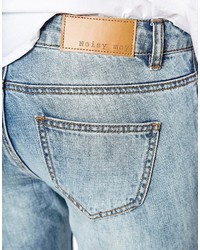 hellblaue Jeans mit Destroyed-Effekten von Noisy May