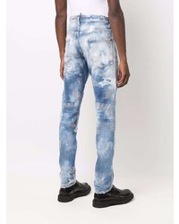 hellblaue Jeans mit Destroyed-Effekten von DSQUARED2