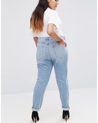 hellblaue Jeans mit Destroyed-Effekten von Asos