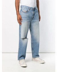 hellblaue Jeans mit Destroyed-Effekten von Diesel