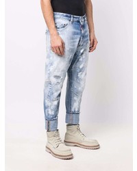 hellblaue Jeans mit Destroyed-Effekten von DSQUARED2