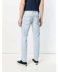 hellblaue Jeans mit Destroyed-Effekten von Diesel