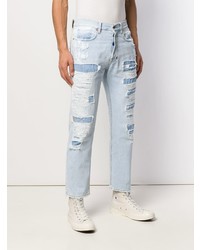 hellblaue Jeans mit Destroyed-Effekten von Haikure