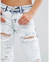 hellblaue Jeans mit Destroyed-Effekten von Glamorous