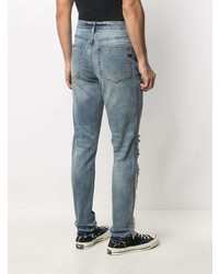 hellblaue Jeans mit Destroyed-Effekten von VAL KRISTOPHE