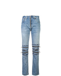 hellblaue Jeans mit Destroyed-Effekten von RE/DONE
