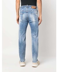 hellblaue Jeans mit Destroyed-Effekten von DSQUARED2