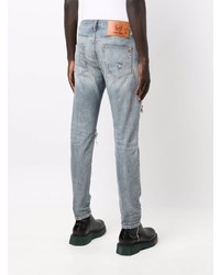 hellblaue Jeans mit Destroyed-Effekten von Diesel