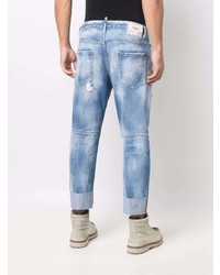 hellblaue Jeans mit Destroyed-Effekten von DSQUARED2