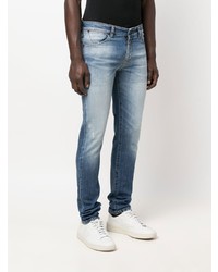 hellblaue Jeans mit Destroyed-Effekten von PT TORINO