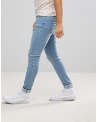 hellblaue Jeans