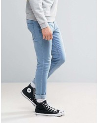 hellblaue Jeans