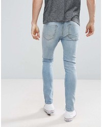 hellblaue Jeans