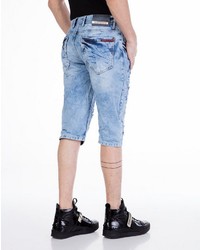 hellblaue Jeansshorts mit Destroyed-Effekten von Cipo & Baxx