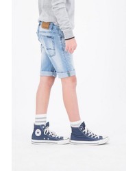 hellblaue Jeansshorts mit Destroyed-Effekten von GARCIA