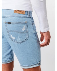 hellblaue Jeansshorts mit Destroyed-Effekten von Lee