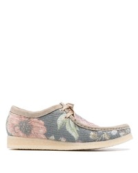 hellblaue Leder Derby Schuhe mit Blumenmuster
