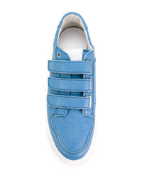 hellblaue Leder niedrige Sneakers von AMI Alexandre Mattiussi