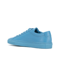 hellblaue Leder niedrige Sneakers von Common Projects