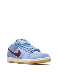 hellblaue Leder niedrige Sneakers von Nike