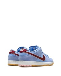 hellblaue Leder niedrige Sneakers von Nike