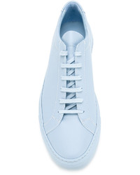 hellblaue Leder Turnschuhe von Common Projects