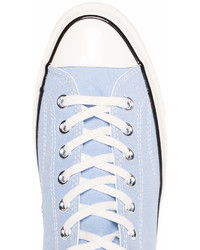 hellblaue niedrige Sneakers von Converse