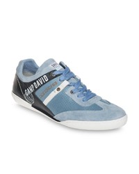 hellblaue niedrige Sneakers von Camp David