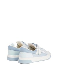 hellblaue niedrige Sneakers von Giuseppe Zanotti