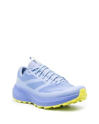 hellblaue niedrige Sneakers von Arc'teryx