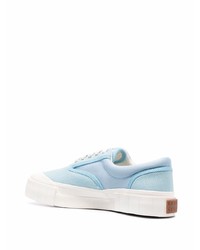 hellblaue niedrige Sneakers von Good News