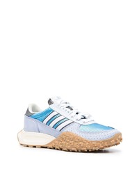 hellblaue niedrige Sneakers von adidas