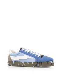 hellblaue niedrige Sneakers von SANYAKO