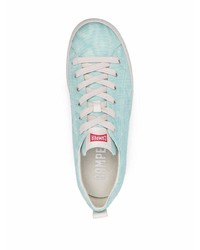 hellblaue niedrige Sneakers von Camper