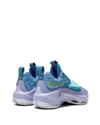 hellblaue niedrige Sneakers von Nike