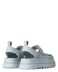 hellblaue Sandalen von UGG