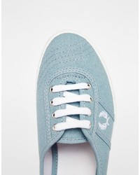 hellblaue Segeltuch Turnschuhe von Fred Perry