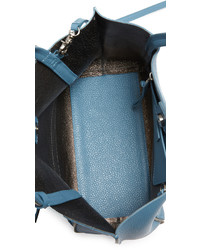 hellblaue Shopper Tasche aus Leder von Botkier