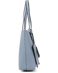 hellblaue Shopper Tasche aus Leder von SURI FREY