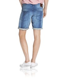 hellblaue Shorts