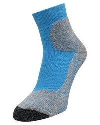 hellblaue Socken von Falke